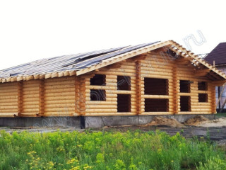 Строительство деревянного дома из оцилиндрованного бревна 240 мм в Старом Осколе.